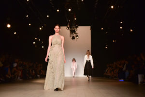 モデルの最高峰！日本人でも夢のパリコレモデルになれる！！